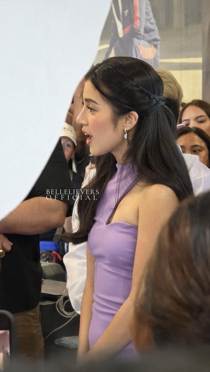 She’s here! 🩷

Belle is now at the event, glowing as always. 

BELLErightest SMILE
#CloseupxBelle 
#BelleMariano