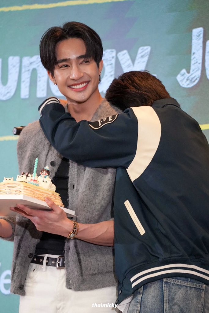 thaimickyy's tweet image. 250727 — MIXXIW 27TH BD
ขอให้คุณสองคนอยู่ด้วยกันนานๆ😭🤎❤️
#27ปีมิกจิ๋ววิทยาคม
#Mixxiw @wixxiws
#EarthPirapat @Earth_Pirapat