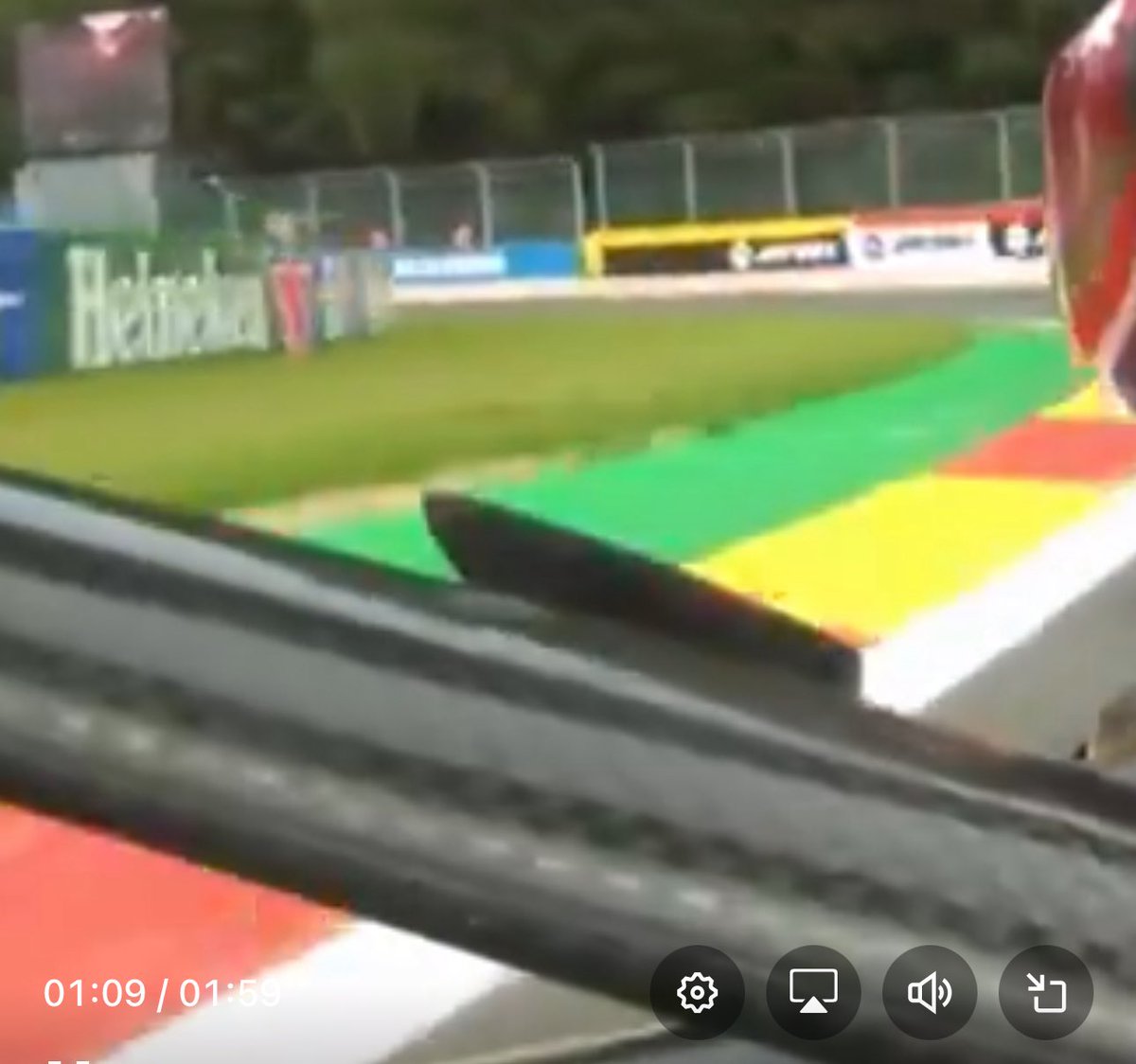 PriceShaneD's tweet photo. @LewisHamilton what’s with the air break?
Lifts up, has to be causing drag? https://t.co/nVSriA13D8