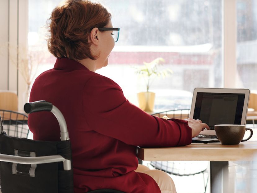 There are several government initiatives to help people with disabilities secure employment. However, are they effective? 

Rustim Ariefdien gives us a breakdown. 
buff.ly/33i5KVJ

#Disability #Employment #Empowerment #Equality #BBBEE