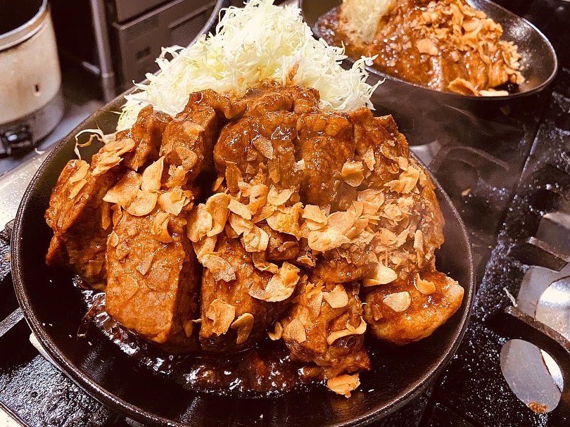 tonteki8's tweet image. 7.27夜
こんばんは〜

夜は18:00スタート‼️

お酒作り係います🙋‍♀️

トンテキソースの在庫が心許無い状況でっす💦

なのでソースが無くなり次第終了とさせて頂きますm(_ _)m

ではでは
夜もよろしくお願いします🐷

18:00-売切れ終了