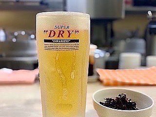tonteki8's tweet image. 7.27夜
こんばんは〜

夜は18:00スタート‼️

お酒作り係います🙋‍♀️

トンテキソースの在庫が心許無い状況でっす💦

なのでソースが無くなり次第終了とさせて頂きますm(_ _)m

ではでは
夜もよろしくお願いします🐷

18:00-売切れ終了