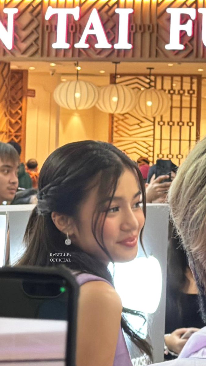 ReBELLEsOFC's tweet image. The way she smiles like she’s made of stardust and sincerity! That’s Belle. That’s love.
BELLErightest SMILE
#CloseupxBelle #BelleMariano