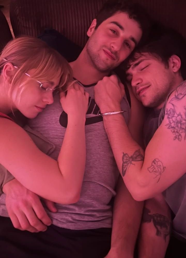 JILTEDL0VER's tweet image. i love this pic sm 🥺