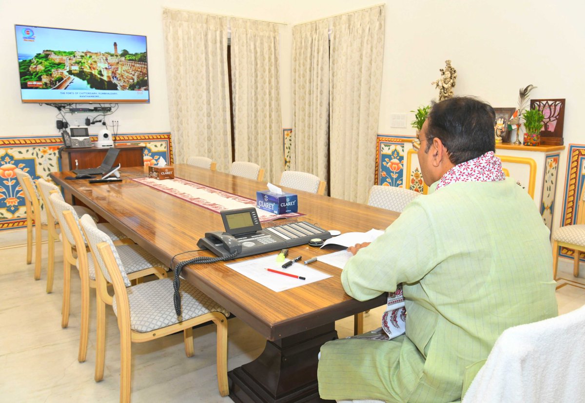 BJP Rajasthan (@bjp4rajasthan) on Twitter photo मुख्यमंत्री श्री <a href="/BhajanlalBjp/">Bhajanlal Sharma</a> ने आज देश के यशस्वी प्रधानमंत्री श्री <a href="/narendramodi/">Narendra Modi</a> जी के लोकप्रिय रेडियो कार्यक्रम ‘मन की बात’ के 124वें संस्करण को मुख्यमंत्री निवास पर सुना।
#MannKiBaat मुख्यमंत्री श्री <a href="/BhajanlalBjp/">Bhajanlal Sharma</a> ने आज देश के यशस्वी प्रधानमंत्री श्री <a href="/narendramodi/">Narendra Modi</a> जी के लोकप्रिय रेडियो कार्यक्रम ‘मन की बात’ के 124वें संस्करण को मुख्यमंत्री निवास पर सुना।
#MannKiBaat