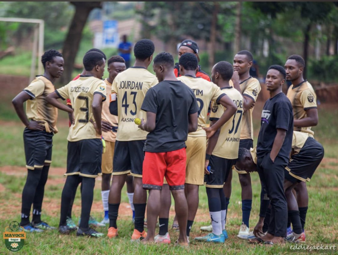 AkasingyeFC's tweet image. This pic goes HARD