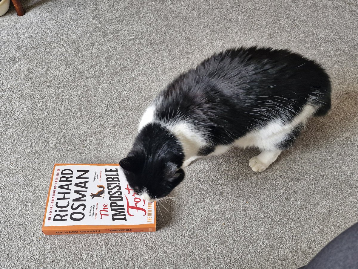 Lou_Bookmarks's tweet image. Exciting #Bookpost. Huge thanks to @VikingBooksUK for a copy of #TheImpossibleFortune by @richardosman.
Millie is my #cat. She always sniffs around these books in approval. She's very picky. She doesn't do this to everyone's books.
#TheThursdayMurderClub
