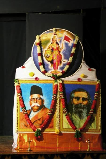 monkbharath's tweet image. ഗുരുപൂജ ഗുരുദക്ഷിണ ചടങ്ങുകളിൽ പങ്കെടുത്തു 🥰🙏