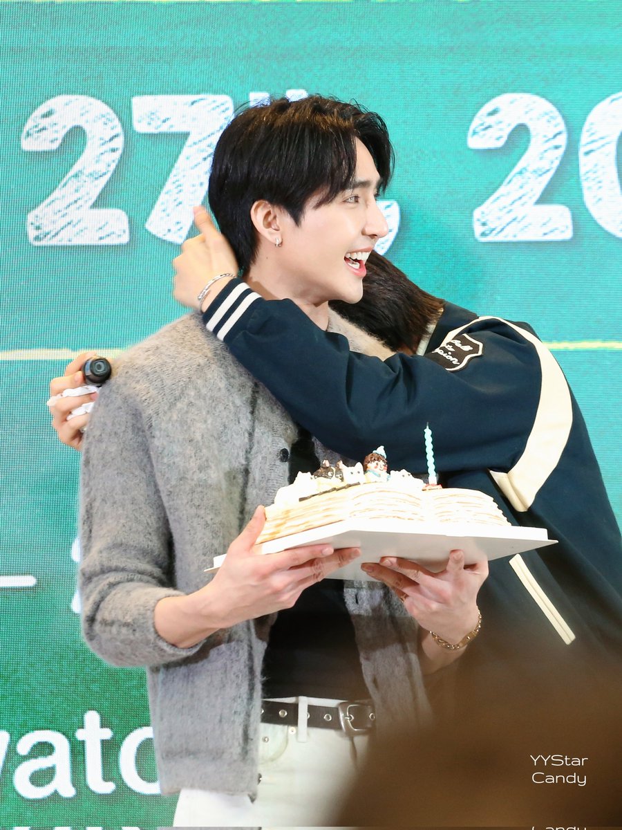 yystarcandy's tweet photo. รักเค้าาาาา ❤️🤎

# 27ปีมิกจิ๋ววิทยาคม
#mixxiw @wixxiws
#EarthMix #เอิร์ทมิกซ์
#EarthPirapat https://t.co/JPVvE4F8Fm