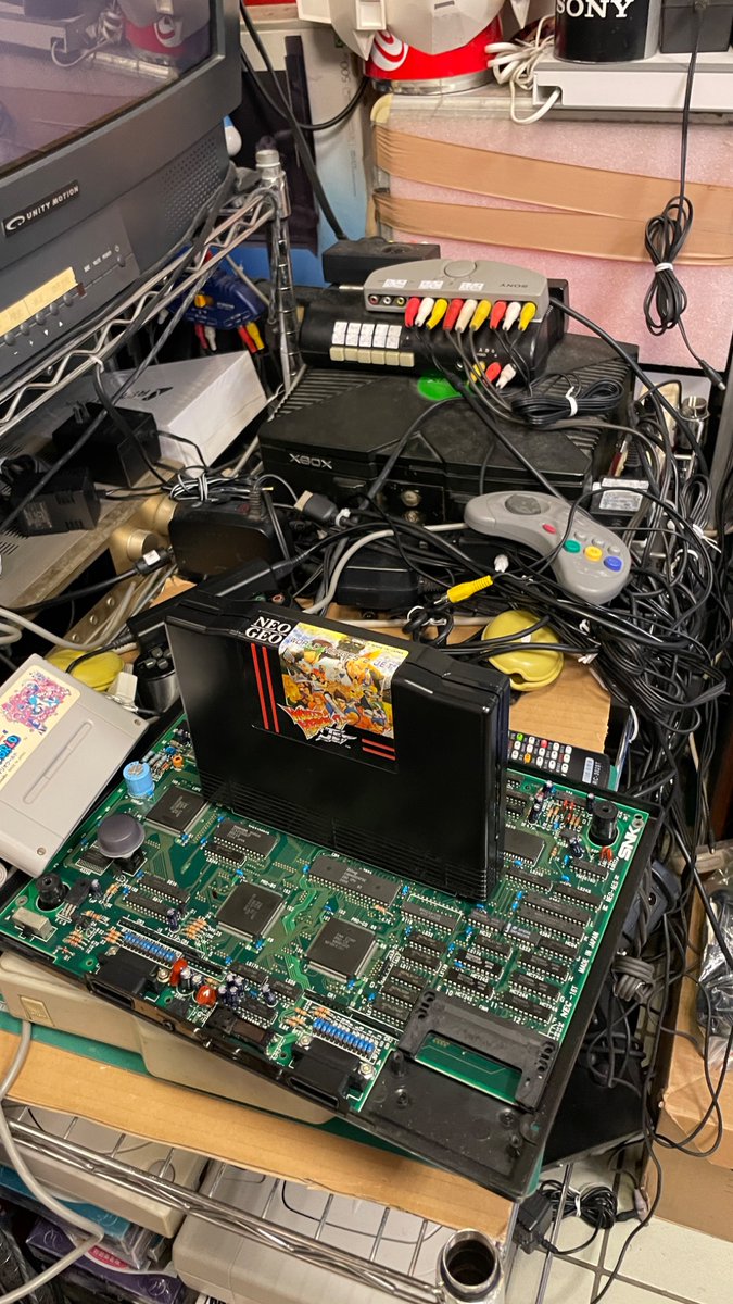 pekoyama's tweet image. ゲーム屋さんあったよ