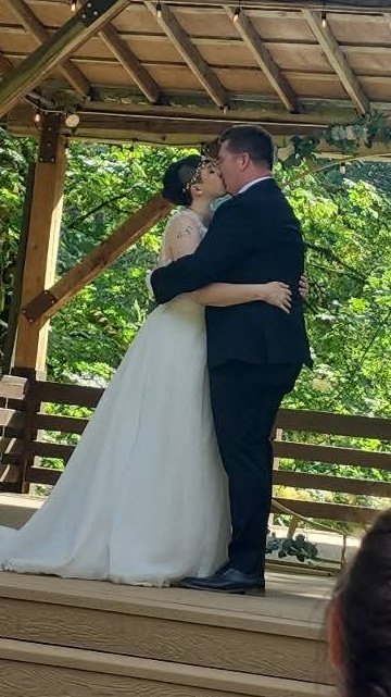 CassMutt's tweet image. BEST DAY OF MY LIFE
All the stress and planning and anxiety was all worth it for this moment
I will never forget this. Ever. And I can't thank everyone enough for coming to celebrate us π©·
