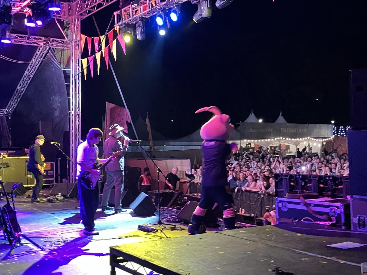 shrimp_sammy's tweet image. Morning shrimpers last night I was invited on stage at lazy days festival by pete doherty to perform with him on his healing set. Absolutely buzzing, did you see me? I had a great day yesterday meeting so many people.
Sammy back stage, festival life, buzzing.