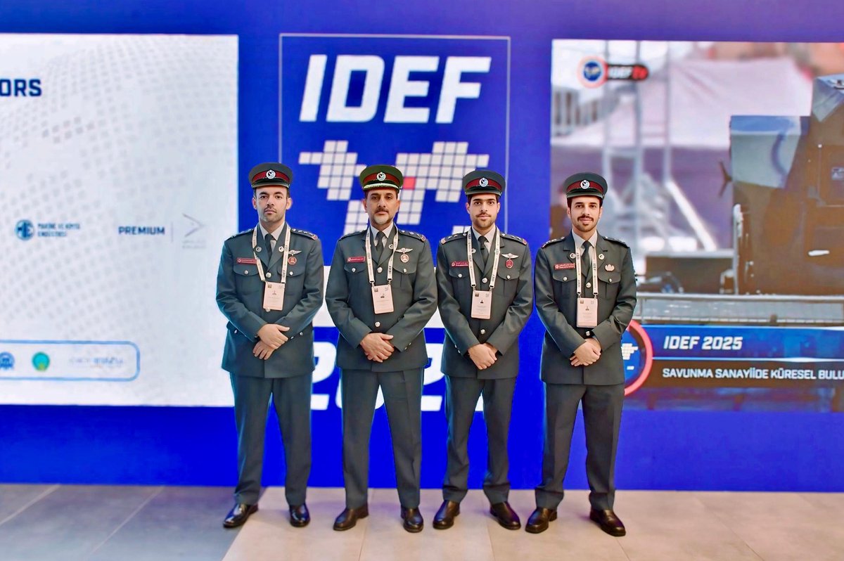 isf_qat's tweet image. زار وفد من قوة الأمن الداخلي (لخويا) معرض الصناعات الدفاعية الدولي السابع عشر (IDEF)، الذي أُقيم في مدينة إسطنبول بالجمهورية التركية خلال الفترة من 22 إلى 27 يوليو 2025.
وخلال الزيارة، اطلع الوفد على أحدث المعدات والآليات العسكرية، وذلك ضمن جولة شملت عدداً من أجنحة الدول…