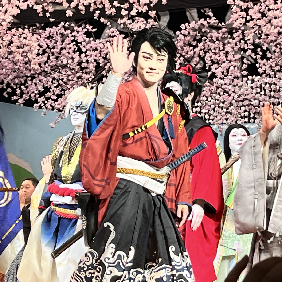 rikuta0921's tweet photo. #とうかぶ 
 #刀剣乱舞歌舞伎
にっこりたぬちゃん近くで見れて嬉しかった！
何度かむっちゃんの流し目にやられてた🫠 https://t.co/evoXRjnEGh