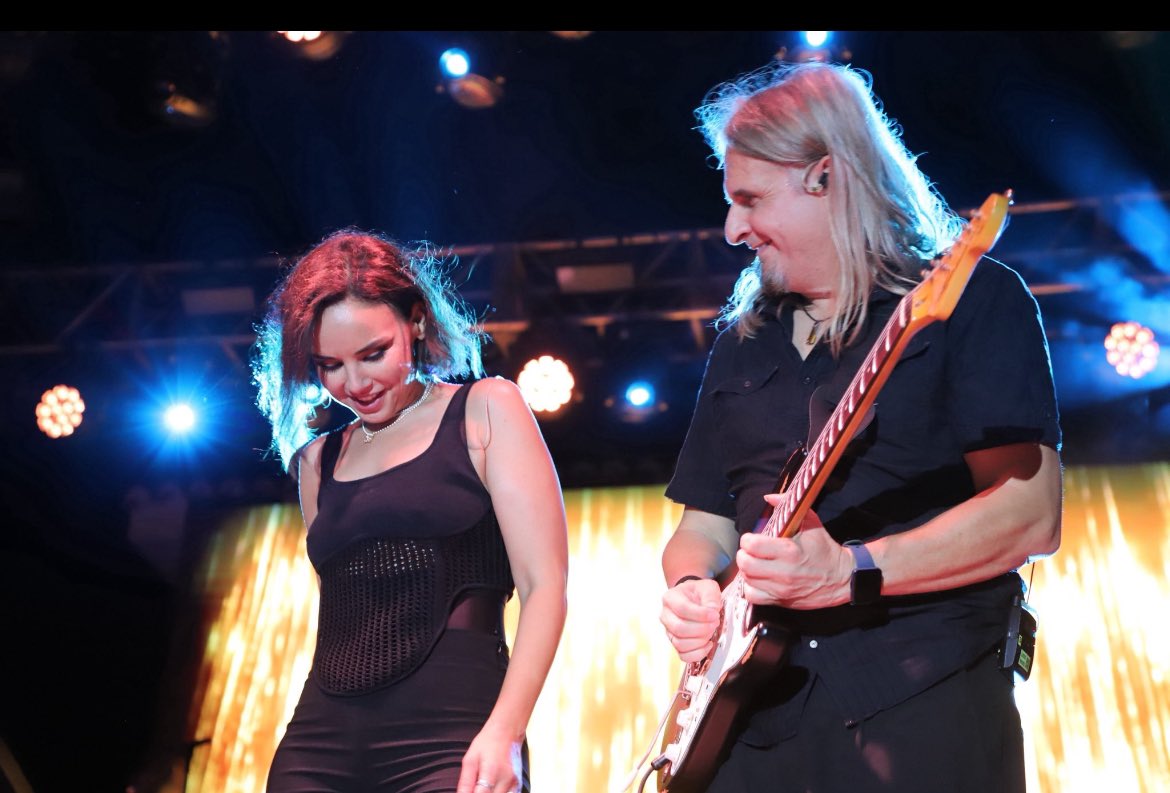 AliasManagement's tweet photo. Nos debemos más noches como esta 💛🎶 

Estuvimos en Cómpeta, Málaga, y fue increíble. Gracias por tanta energía y buen rollo.

¡Seguimos! @Chenoa https://t.co/Xn7sKaZVta