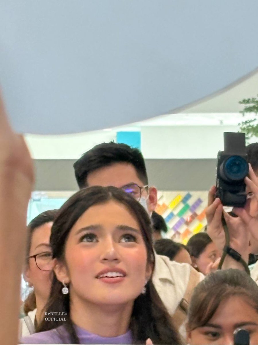 ReBELLEsOFC's tweet image. She’s way too cute for this.
BELLErightest SMILE
#CloseupxBelle #BelleMariano