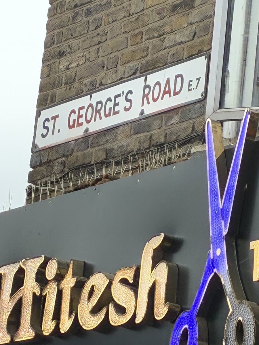 Md Qureshi BEM (@mpsqureshi) on Twitter photo #rough sleeping at #bulkywaste at St George’s Road E7 <a href="/NewhamLondon/">Newham London 💙</a> please address. <a href="/newhamlabour/">Newham Labour</a> <a href="/NeighbourhWatch/">NEIGHBOURHOODWATCH</a> #rough sleeping at #bulkywaste at St George’s Road E7 <a href="/NewhamLondon/">Newham London 💙</a> please address. <a href="/newhamlabour/">Newham Labour</a> <a href="/NeighbourhWatch/">NEIGHBOURHOODWATCH</a>