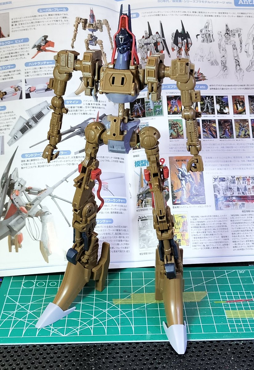Akanekogeisya's tweet image. 今日はずーーっと欲しかったR3エルガイムmark2を組んでます😗
ムーバル・フレーム再現やパイロット付き、ドッキング再現は内部メカ好きには堪りません😍
髪の毛の様な後頭部のケーブルをリード線巻き巻きで再現する力技も好みです😆
＃R3　＃エルガイムmark2