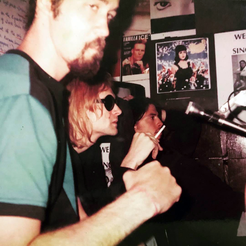 hourly_cobain's tweet image. 