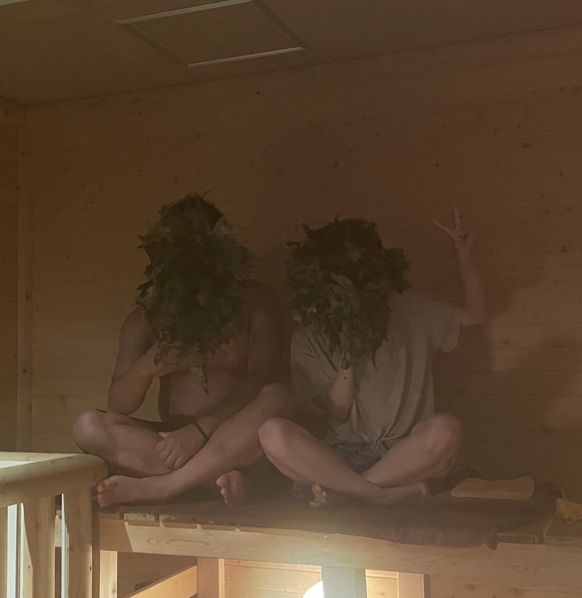 spasauna_joso's tweet image. 🌿本日のペアウィスキング🌿
はじめてのご体験で「こんなに✨気持ちいいとは!」と嬉しいお声をいただきました😊
本日のヴィヒタは、昨日スター諸星さんがアウフで使用したウクライナ🇺🇦産白樺を使用🌿@vihta_jp
国産やラトビア産とはまた違う、独特の香りが広がりました!
↓ご予約は…