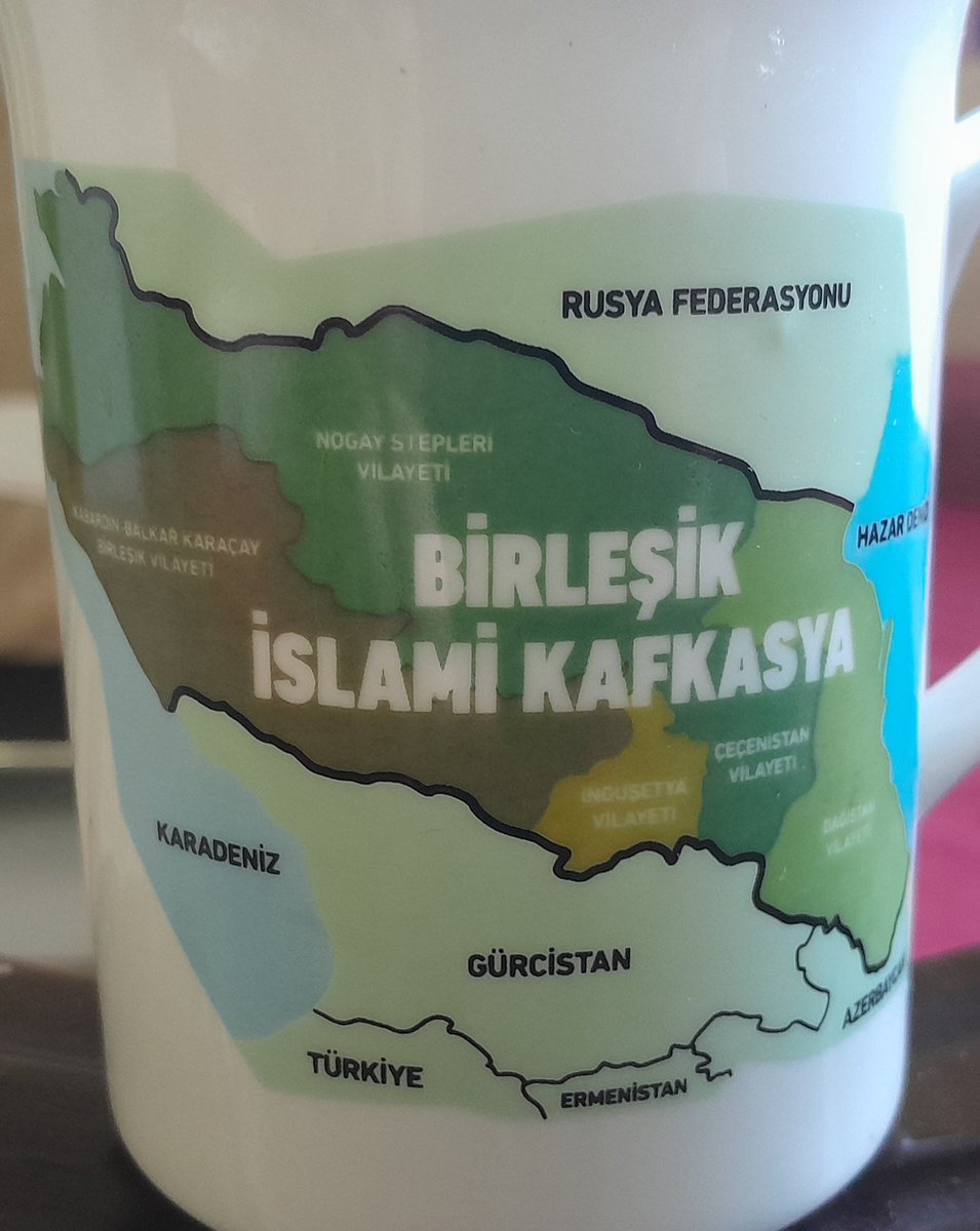 Kupa haritada farkedilen:hep rusyadan kesip biciyor,tam anti-rus.
Usulen de abhazya osetya mesele olmamış. gürcistana/abd'ye dokunmuyor.
böyle karbon kalıp gibi bir mücahitlik var. Mecbur degiller ama; 4 kıtada hep abd ile paydaşsınız deyince de kızmasınlar