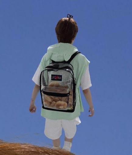 doublekuu's tweet image. 사쿠야 첫등교짤같다
본인가방 본인이 챙길수잇다해서 가만히 둿더니
책말고 빵을 가득 챙겻네요