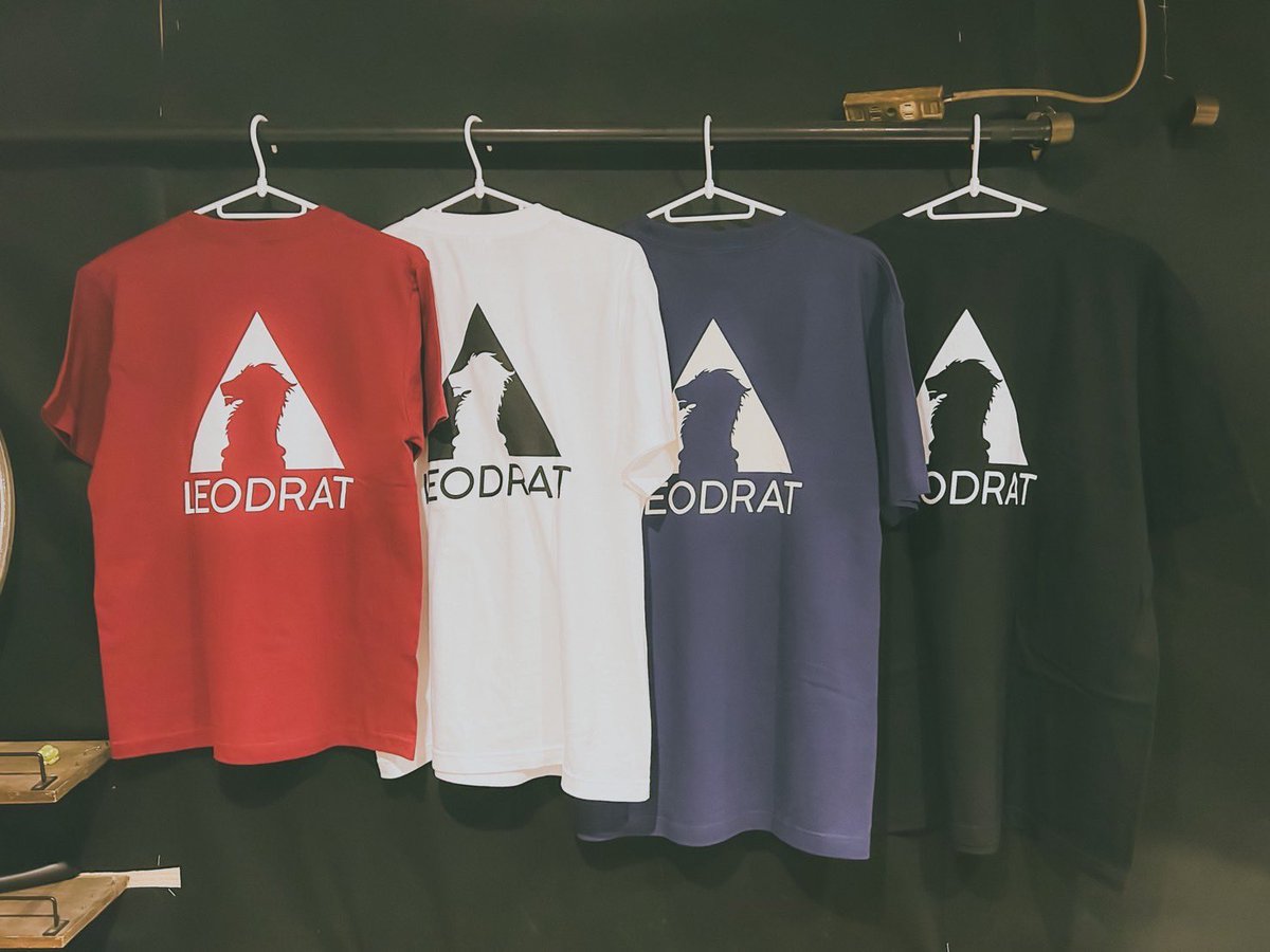New Merch!

🦁LEODRATロゴTee

¥3,000-

color : 
ホワイト
ブラック
インディゴ
バーガンディ

size : S , M , L , XL

本日よりロゴTeeの新バージョン登場！
新色、Sサイズ追加しました🆕
