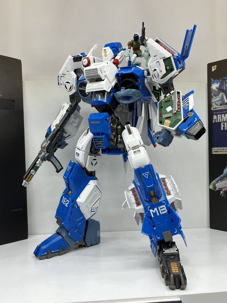 kaijintoy's tweet image. POSE➕さんのレギオス
デカくてギミック満載そうで気になるけど値段も凄そうよね