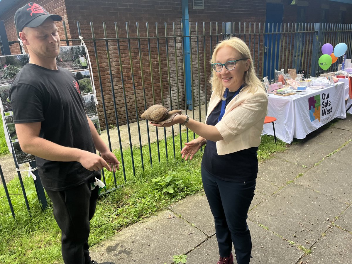 Jane_Brophy's tweet image. We had a great time and met some truly wonderful people at the @OurSaleWest Extravaganza - family fun day!