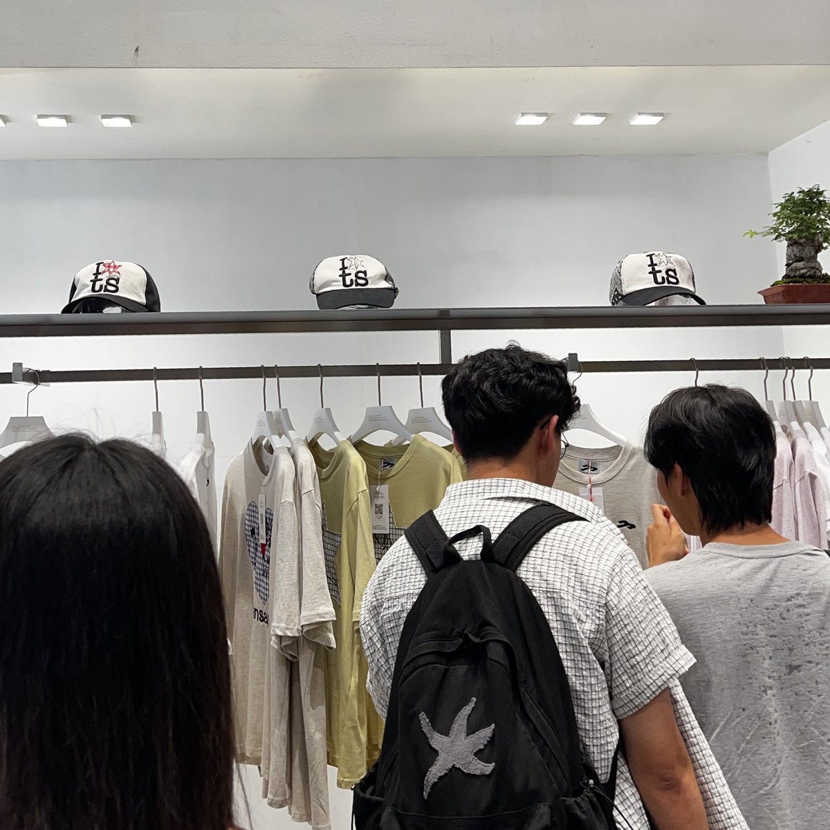 whatsgoing_out's tweet image. MUSINSA่ๆฐด้ๅๅฟซ้ๅ็่ถ
้ฉๅๅฑฑๆ
่จญ่จๅๅ่ทๅ็ๅญ้ฝ่ถ
ๅๅฅฝ
ๆๆฒๆๅฑฑๆ่ฆไพ่ฒท๐๐
