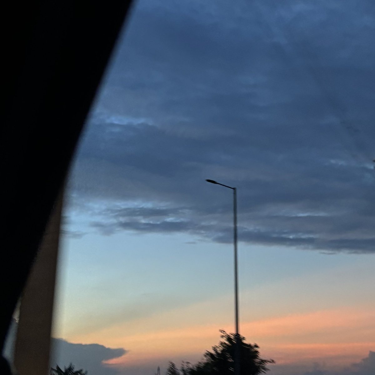 zeeaurav's tweet image. sky &amp;amp; lights