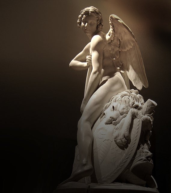 manuroldansal's tweet image. Cupido fabrica su arco
(El escultor Edmé Bouchardon falleció en París el 27 de julio de 1762)