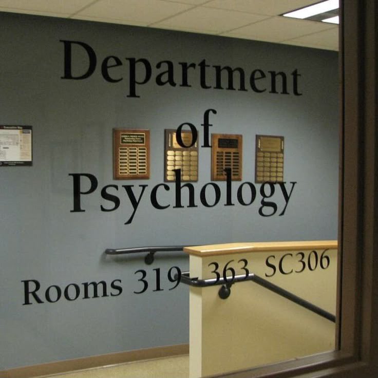 studyakiii's tweet image. D-1

₊˚ hi, i’m aki ྀི ! i’m looking for #studytwt , #studytwtph mutuals !

——💌
⋆˙⟡ 04’ ; she/her ; filo
⋆˙⟡ new to #studytwt 
༘ BS Psychology  2nd Year! 𝚿
༘ likes— analyzing people for fun 𖡎

♡ / ↻ to be mutuals^^