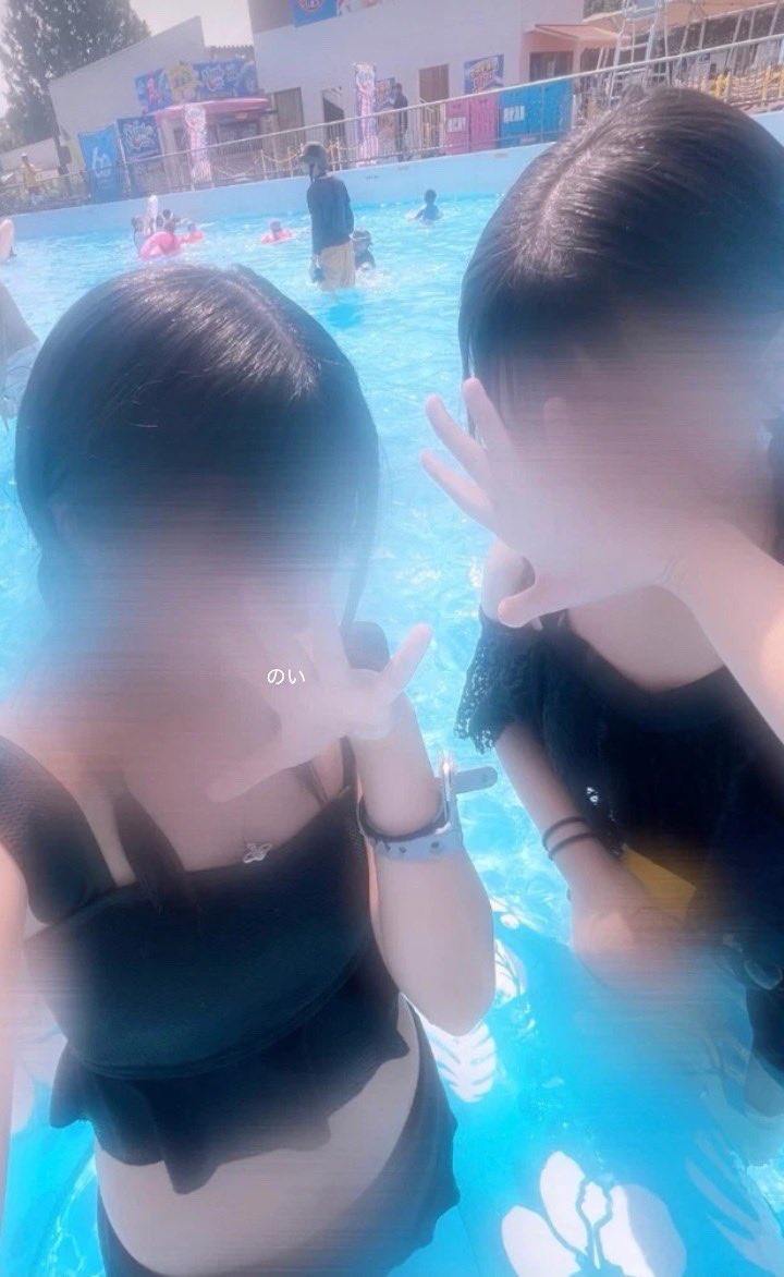 rnIKKt's tweet photo. 水着の上からく���ぐられたい https://t.co/il6YrMvhWV