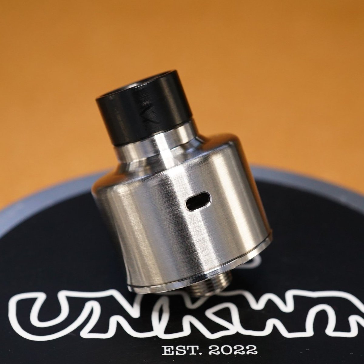 VAlphaline's tweet photo. お世話になっております。お取引いただいた「Unkwn ≠｜Absolute RDA + Option Cap set」は先程発送完了しました。到着まで今しばらくお待ちください。今後とも何卒よろしくお願い申し上げます。#Unkwn #Absolute #RDA #BF #22mm #SS #BlackPeek #Frost #MTL #RDL #DL #Vape #vape好きな人と繋がりたい https://t.co/mwMOrLffs2
