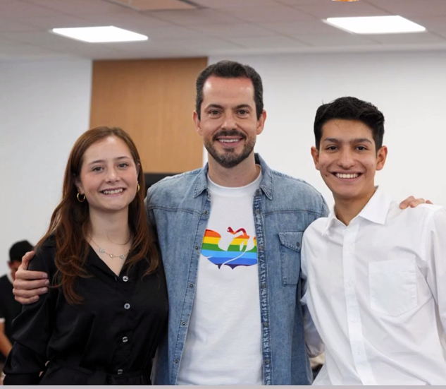 Santiago González Hernández (@s29_gonzalez) on Twitter photo Agradezco a <a href="/Pospital/">Paul Ospital</a>, Diputado Local, por abrir espacios con las juventudes y por las mejores causas, reconociendo diversas formas de vivir la vocación política.
Y coincido: “Clausuramos este #BootCampNaranja, pero lo que despertamos aquí apenas comienza…”
¡Nos vemos pronto! Agradezco a <a href="/Pospital/">Paul Ospital</a>, Diputado Local, por abrir espacios con las juventudes y por las mejores causas, reconociendo diversas formas de vivir la vocación política.
Y coincido: “Clausuramos este #BootCampNaranja, pero lo que despertamos aquí apenas comienza…”
¡Nos vemos pronto!