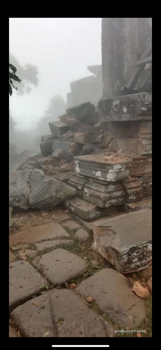 sunbright580's tweet photo. Culture Ministry Condemns Continued Armed Aggression Against the Preah Vihear Temple by the Thai Armed Forces
Culture Ministry Condemns Continued Armed Aggressi...
#thailandBombedpreahvihertemple
#ThailandOpenedTheWar https://t.co/XpMCo9g69K