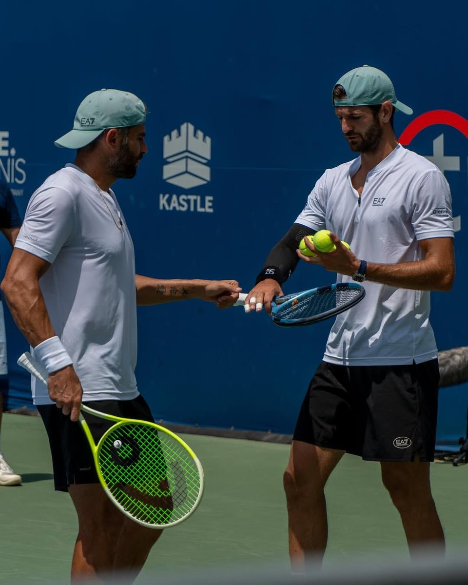 ItaliaTeam_it's tweet image. GAME, SET…
… e il match della semi lo vincono Simone Bolelli e Andrea Vavassori! ✨🎾
I ragazzi del doppio maschile superano Skupski-Smith grazie a una super rimonta e centrano l’ultimo atto dell’ATP 500 di Washington!
👉 Stasera alle 18 disputeranno la SESTA finale del 2025!…