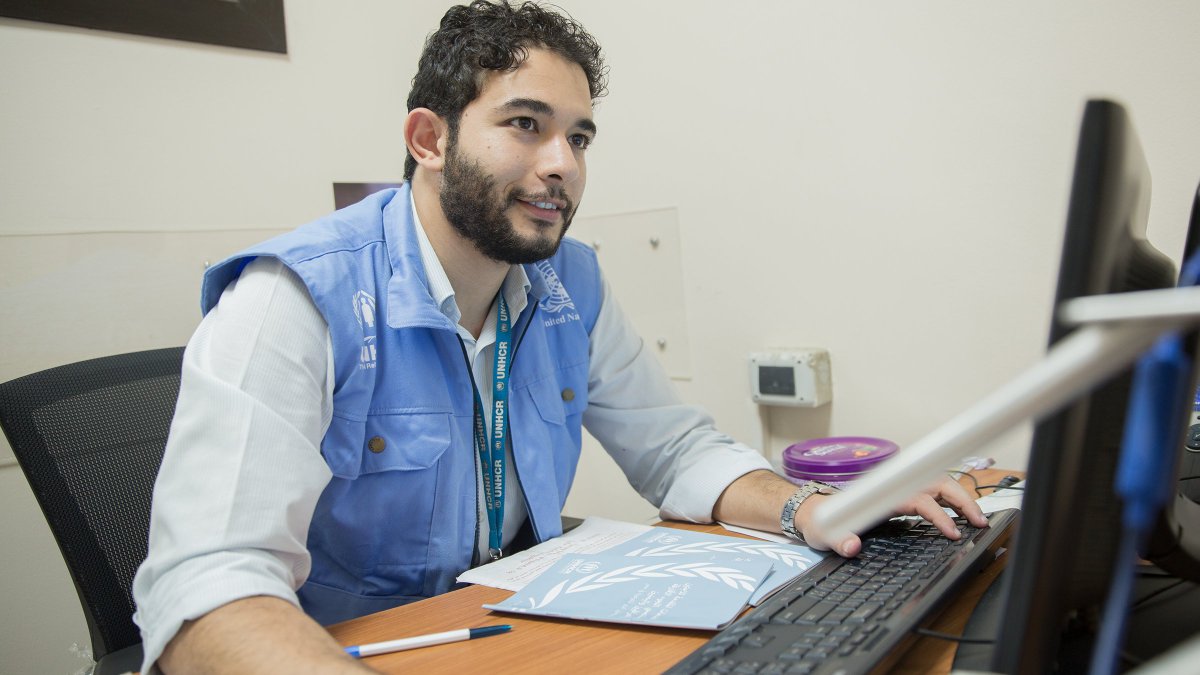 🏠National Volunteer
🌍International Volunteer
🤝Community Volunteer                  
💻Online Volunteer

No matter who you are, no matter where you are, there’s always a way to make a difference.