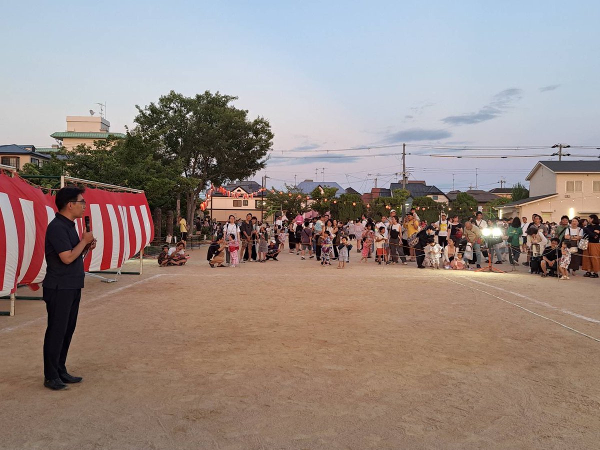 toshiro141's tweet image. 夏休みに入り、市内各地では地域のお祭りが開催されています。各地では、グラウンドゴルフしたり、子どもにヨーヨー釣り教えてもらったり、地域課題の意見交換したりと盛りだくさんで、皆さんからパワーをもらっています! 各地で運営にあたられる皆さま、本当にありがとうございます!