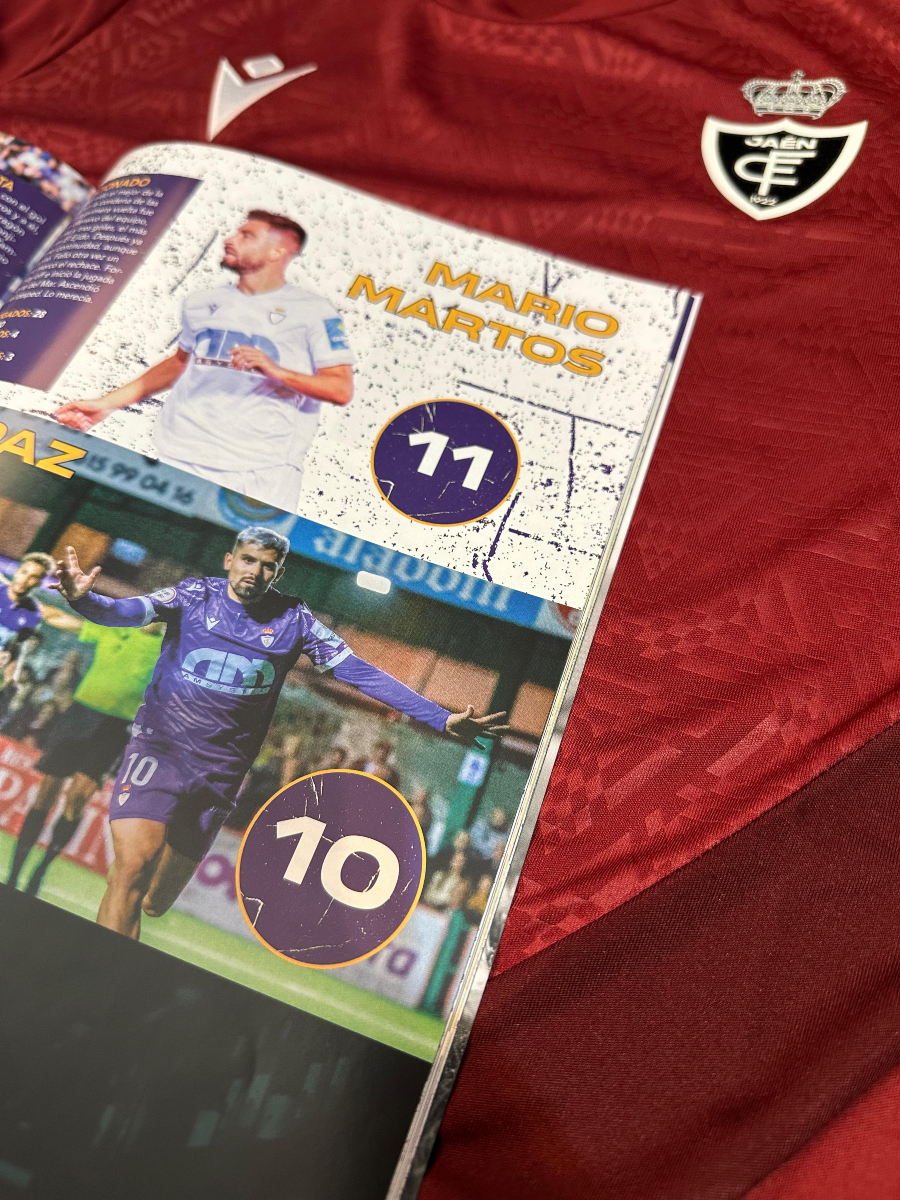 RealJaenCF's tweet image. 𝗘𝗱𝗶𝗰𝗶𝗼́𝗻 𝗹𝗶𝗺𝗶𝘁𝗮𝗱𝗮 𝗮 𝟱𝟬𝟬 𝗲𝗷𝗲𝗺𝗽𝗹𝗮𝗿𝗲𝘀
🔜 Adquiere a partir de mañana lunes el número 2️⃣ de nuestra revista oficial “Es Real”, un especial del ascenso con 84 páginas digno de coleccionistas 🙌🏼
Consíguela, junto con la primera si no te hiciste con una,…