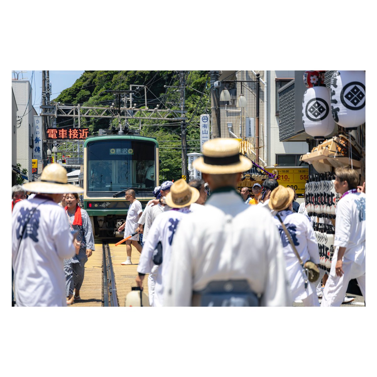 Tikuwa_Camera's tweet image. 電車道の祭り