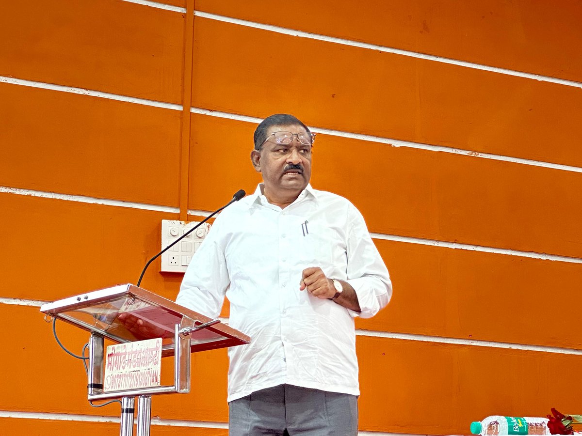 Suresh Dhas (@sureshdhasbjp) on Twitter photo ЁЯУНрдорд░рд╛рдард╛ рд╡рдзреВ-рд╡рд░ рдореЗрд│рд╛рд╡рд╛, рдЖрд╖реНрдЯреА
рдЖрдЬ рдЖрд╖реНрдЯреА рдпреЗрдереАрд▓ рд░рд╛рдЬрдорд╛рддрд╛ рдЬрд┐рдЬрд╛рдК рд╡рд┐рджреНрдпрд╛рд░реНрдереА рд╡рд╕реНрддреАрдЧреГрд╣ рдордВрдЧрд▓ рдХрд╛рд░реНрдпрд╛рд▓рдпрд╛рдд рдорд░рд╛рдард╛ рд╕реЗрд╡рд╛ рд╕рдВрдШ, рдЬрд┐рдЬрд╛рдК рдмреНрд░рд┐рдЧреЗрдб, рд╕рдВрднрд╛рдЬреА рдмреНрд░рд┐рдЧреЗрдб рд╡ рд╕рдВрд▓рдЧреНрди рд╕рдВрд╕реНрдерд╛рдВрдЪреНрдпрд╛ рдорд╛рдзреНрдпрдорд╛рддреВрди рдЖрдпреЛрдЬрд┐рдд рдХрд░рдгреНрдпрд╛рдд рдЖрд▓реЗрд▓реНрдпрд╛ рд░рд╛рдЬреНрдпрд╕реНрддрд░реАрдп рдорд░рд╛рдард╛ рд╡рдзреВ-рд╡рд░ рдореЗрд│рд╛рд╡реНрдпрд╛рд╕ рдЙрдкрд╕реНрдерд┐рдд рд░рд╛рд╣рд┐рд▓реЛ.
рдЖрдЬ рд╡рд┐рд╡рд╛рд╣рд╕рдВрд╕реНрдереЗрддреАрд▓ рд╡рд╛рдврддреНрдпрд╛ ЁЯУНрдорд░рд╛рдард╛ рд╡рдзреВ-рд╡рд░ рдореЗрд│рд╛рд╡рд╛, рдЖрд╖реНрдЯреА
рдЖрдЬ рдЖрд╖реНрдЯреА рдпреЗрдереАрд▓ рд░рд╛рдЬрдорд╛рддрд╛ рдЬрд┐рдЬрд╛рдК рд╡рд┐рджреНрдпрд╛рд░реНрдереА рд╡рд╕реНрддреАрдЧреГрд╣ рдордВрдЧрд▓ рдХрд╛рд░реНрдпрд╛рд▓рдпрд╛рдд рдорд░рд╛рдард╛ рд╕реЗрд╡рд╛ рд╕рдВрдШ, рдЬрд┐рдЬрд╛рдК рдмреНрд░рд┐рдЧреЗрдб, рд╕рдВрднрд╛рдЬреА рдмреНрд░рд┐рдЧреЗрдб рд╡ рд╕рдВрд▓рдЧреНрди рд╕рдВрд╕реНрдерд╛рдВрдЪреНрдпрд╛ рдорд╛рдзреНрдпрдорд╛рддреВрди рдЖрдпреЛрдЬрд┐рдд рдХрд░рдгреНрдпрд╛рдд рдЖрд▓реЗрд▓реНрдпрд╛ рд░рд╛рдЬреНрдпрд╕реНрддрд░реАрдп рдорд░рд╛рдард╛ рд╡рдзреВ-рд╡рд░ рдореЗрд│рд╛рд╡реНрдпрд╛рд╕ рдЙрдкрд╕реНрдерд┐рдд рд░рд╛рд╣рд┐рд▓реЛ.
рдЖрдЬ рд╡рд┐рд╡рд╛рд╣рд╕рдВрд╕реНрдереЗрддреАрд▓ рд╡рд╛рдврддреНрдпрд╛