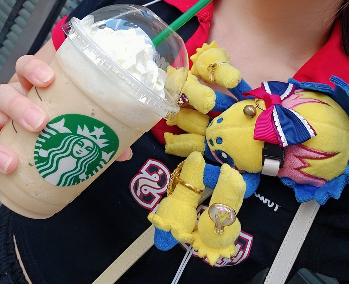 ky0mutan04's tweet image. 歩き疲れたしスタバ寄ったよ