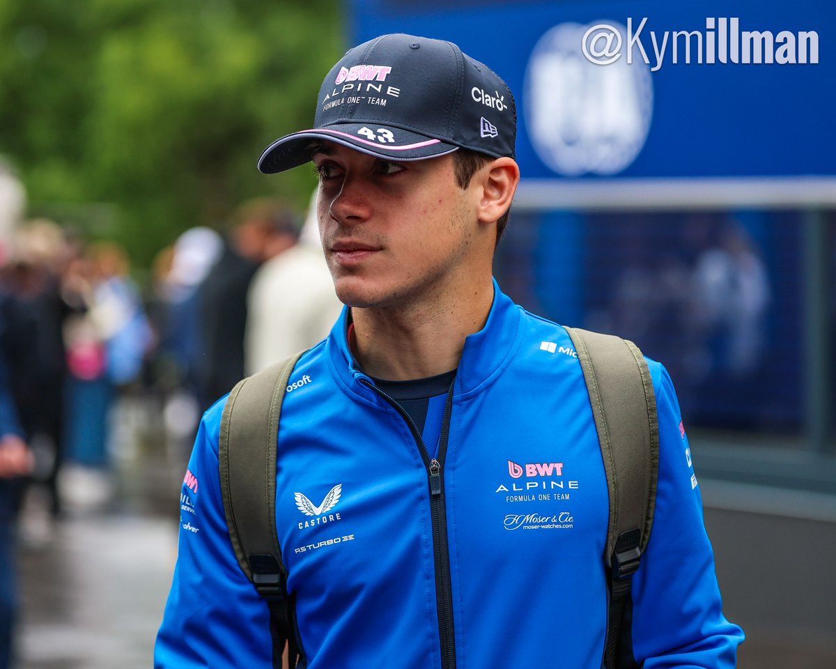 COLAPINTO CHASING POINTS / COLAPINTO A LA CAZA DE PUNTOS

Franco Colapinto will start from P17 today and will need to pull off a few overtakes to get into the points. With rain expected to play a part in the race, strategy will be crucial. Anything could happen - you won’t want