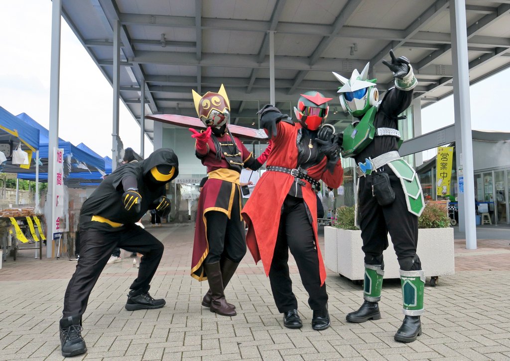 kei_rgk's tweet image. #栃木県 #くるる夏祭り
#ナスライガー #訛之助
#カプサイシン #プラグオン
#みのり #紅夜 #刹那 #デカメ
#はぐれ戦闘員古田
今年の夏祭りも熱いね