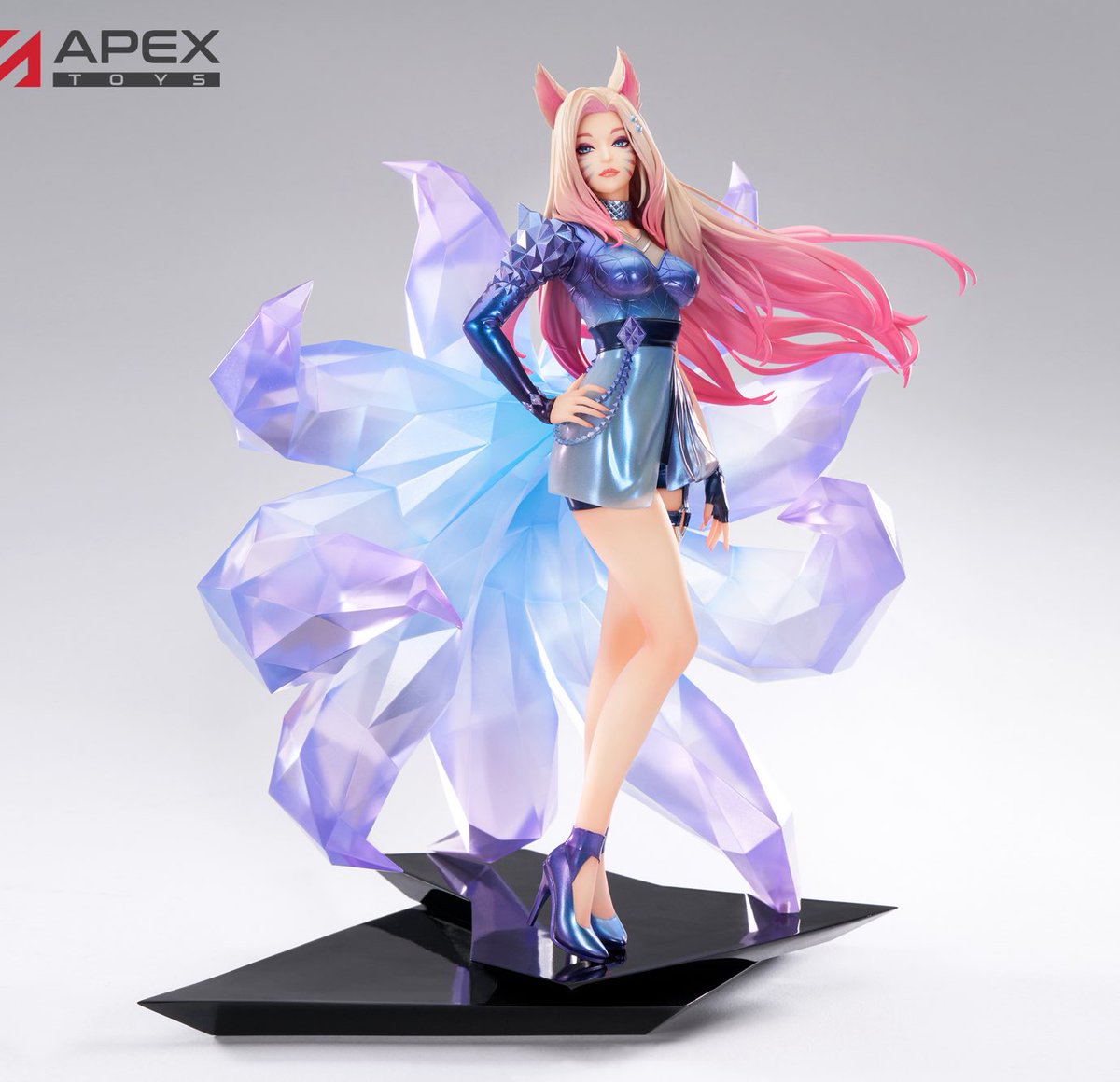 konomiarts's tweet image. OH MY GOD NEW AHRI FIG?!