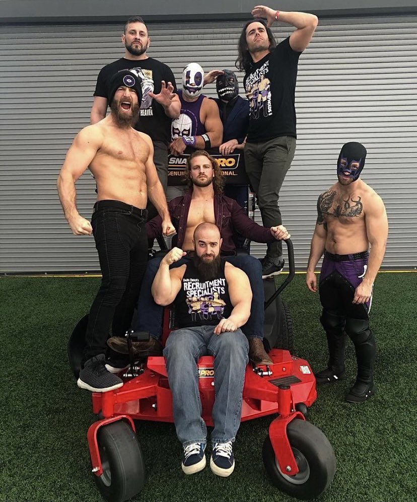 Chupacabra_01's tweet image. 🎂Happy Birthday to “Hangman” Adam Page! #AdamPage #HangmanPage #AEW #TheElite #HungBucks #ROH #BulletClub #CountryJacked #WWE #NXT #ECW #NWA #WCW #TNA #MLW #LuchaLibreAAA #CMLL #NJPW #ProWrestlingNoah #AJPW