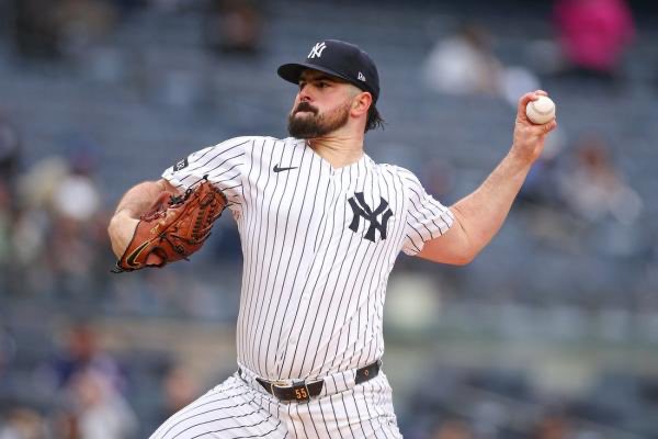 YankeesPod's tweet image. Comment 28 if you are a Yankees fan. Leave if you are not. It鈥檚 time to cook