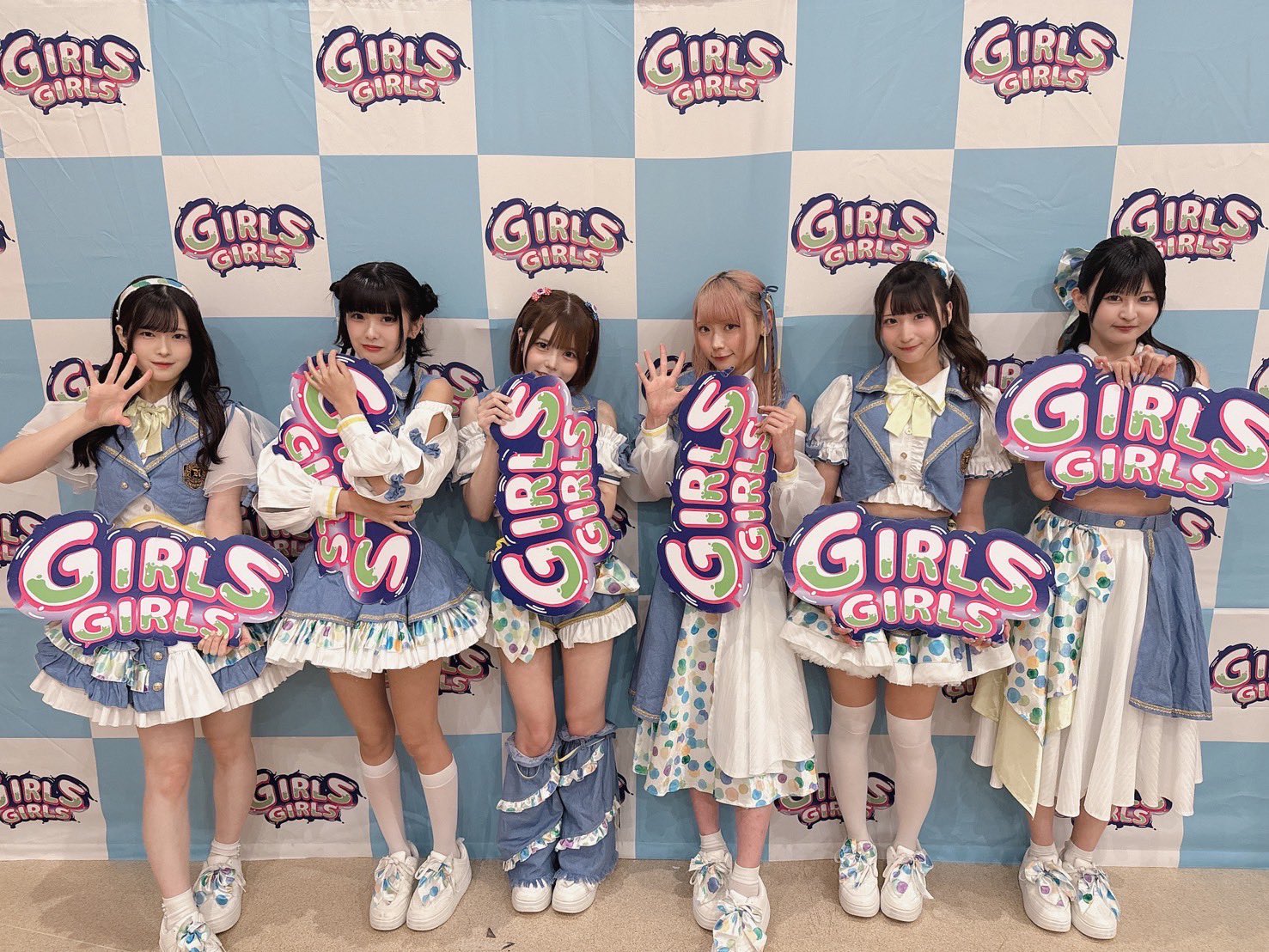 「シャッター&ラヴ Girls are dancin’ on in Tokyo」 古書古本 Totodo: シャッター&ラヴ Girls are dancin'on in
